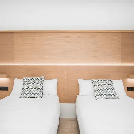 Ciudad De Hotel *