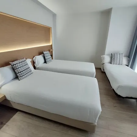 Ciudad De Hotel *