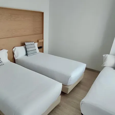 Ciudad De 3*