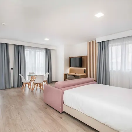 Ciudad De Hotel 3*