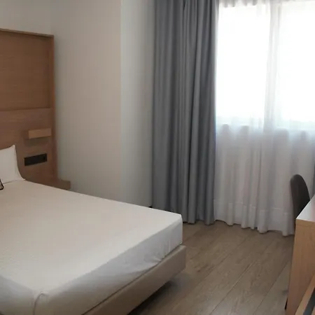 Ciudad De Hotel Ávila