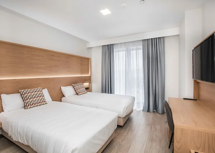 Ξενοδοχείο Ciudad De 3*